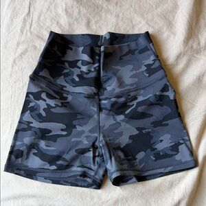 ECHT Camo Print High-Waisted Athletic Shorts